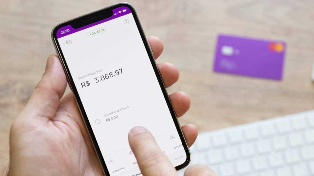 Nubank sai do ar e reclamação dos clientes aumenta